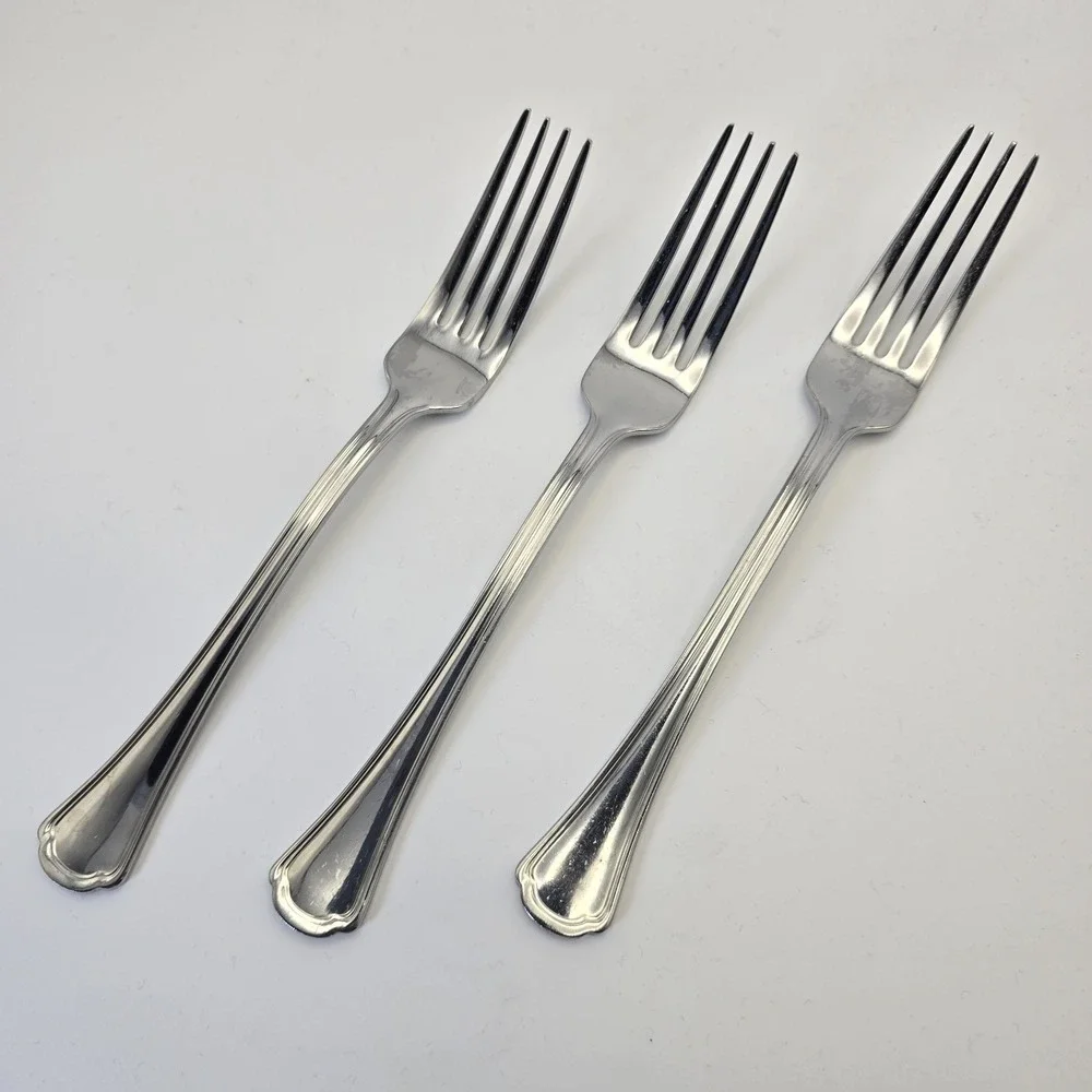 Reed & Barton Clovelly Stainless‎ Steel Dinner Forks Set of 3 Flatware 8
